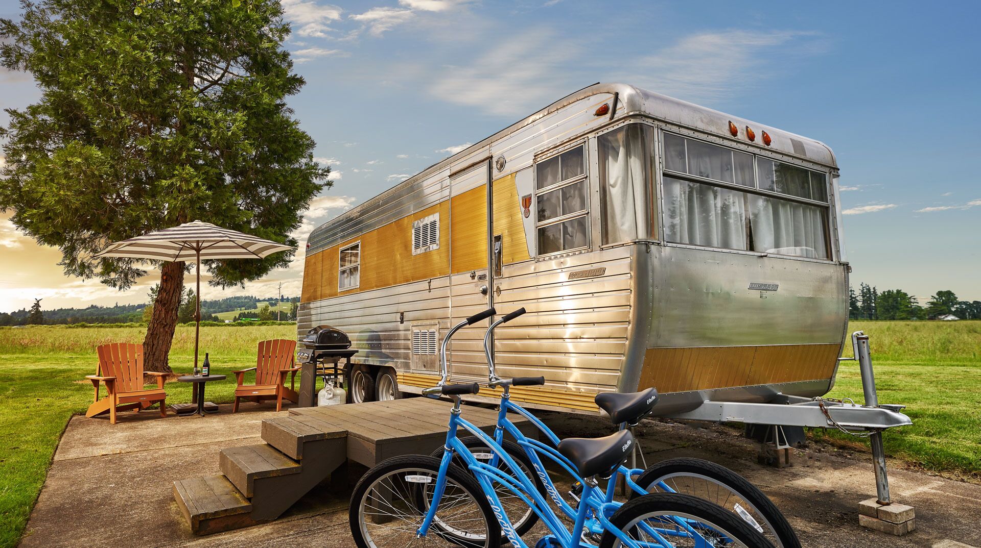 1965 boles aero | 1 bedroom, premium bedding, free wifi