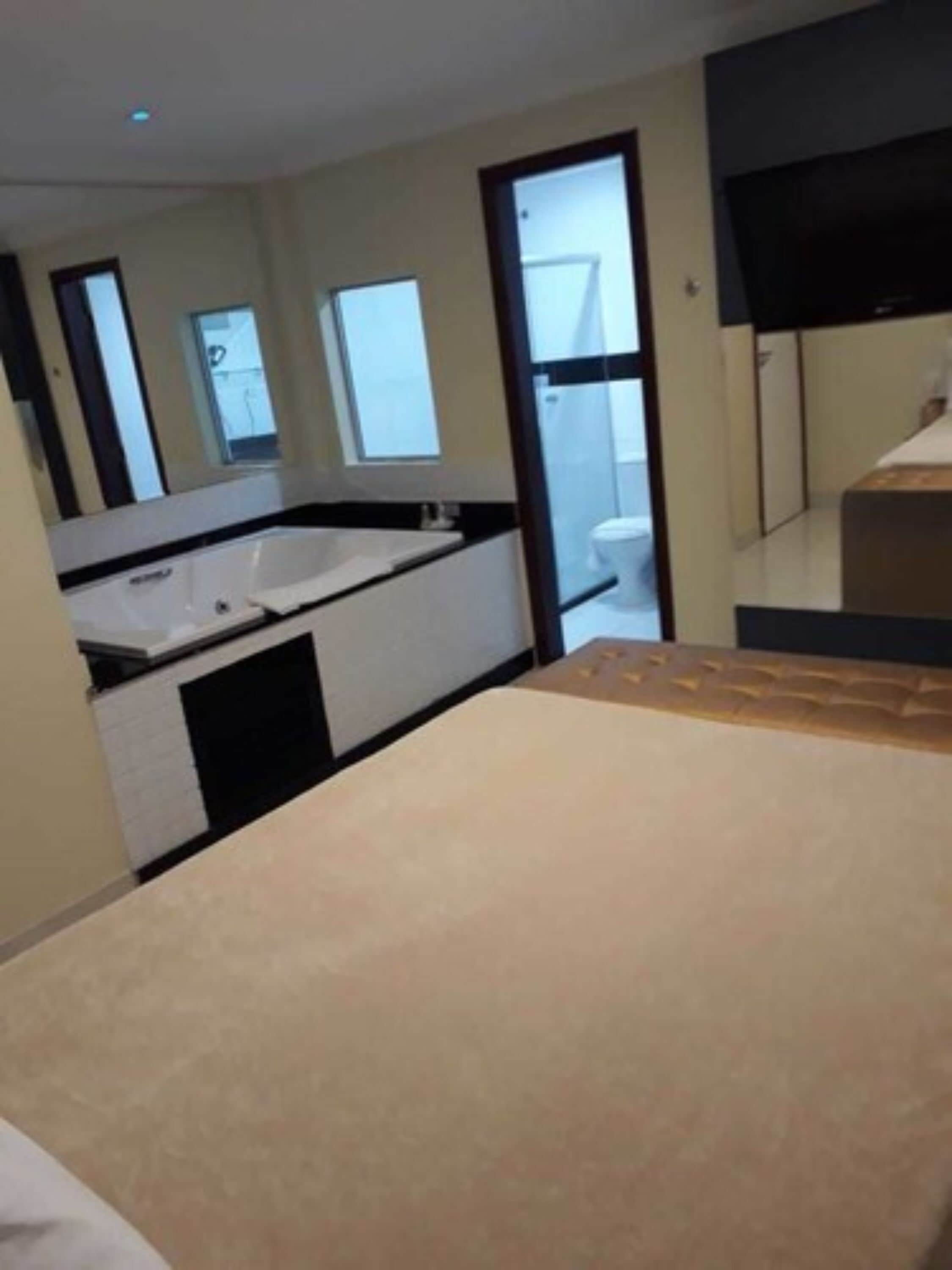 suite sempre | minibar, free wifi, bed sheets