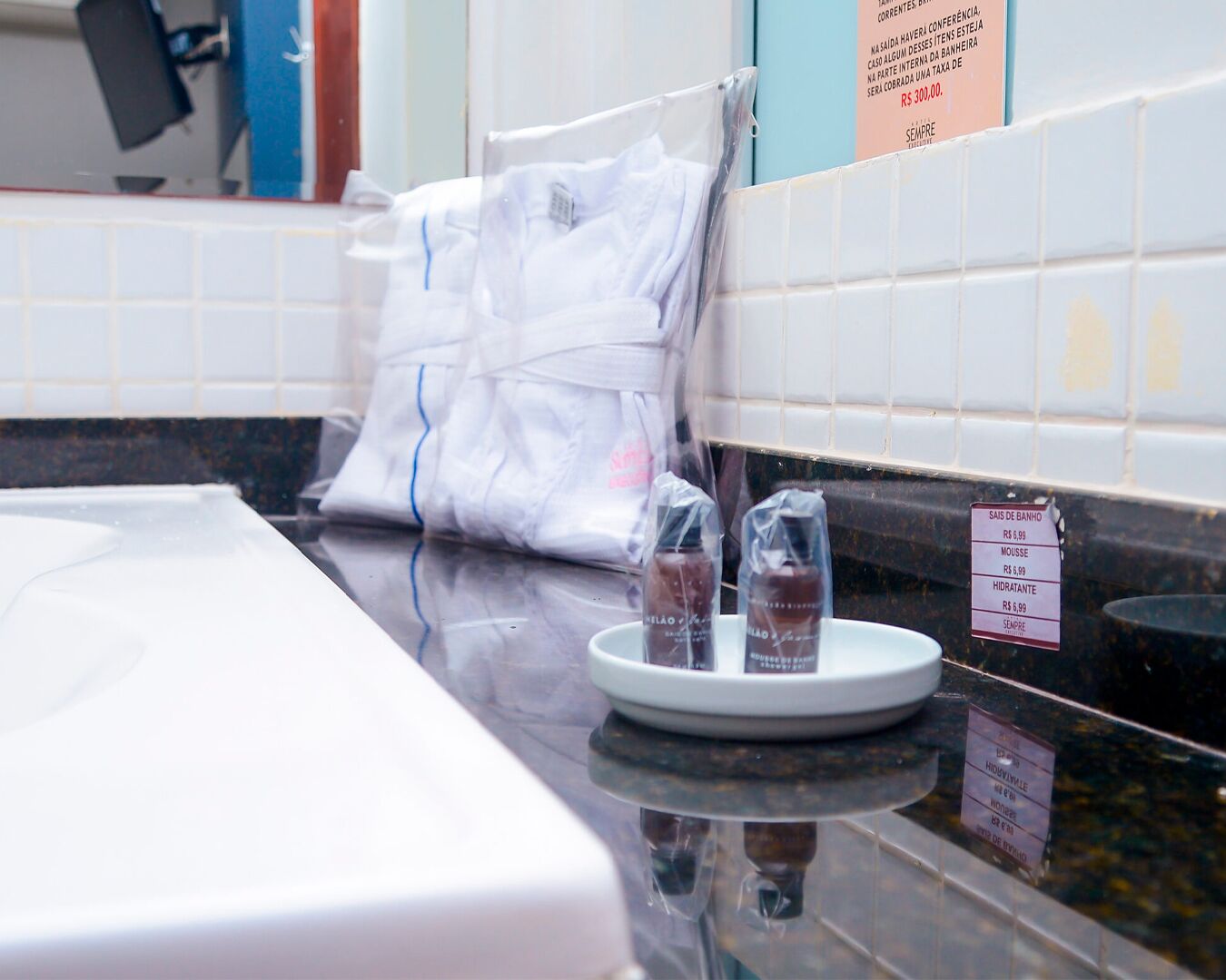 suite sempre | minibar, free wifi, bed sheets