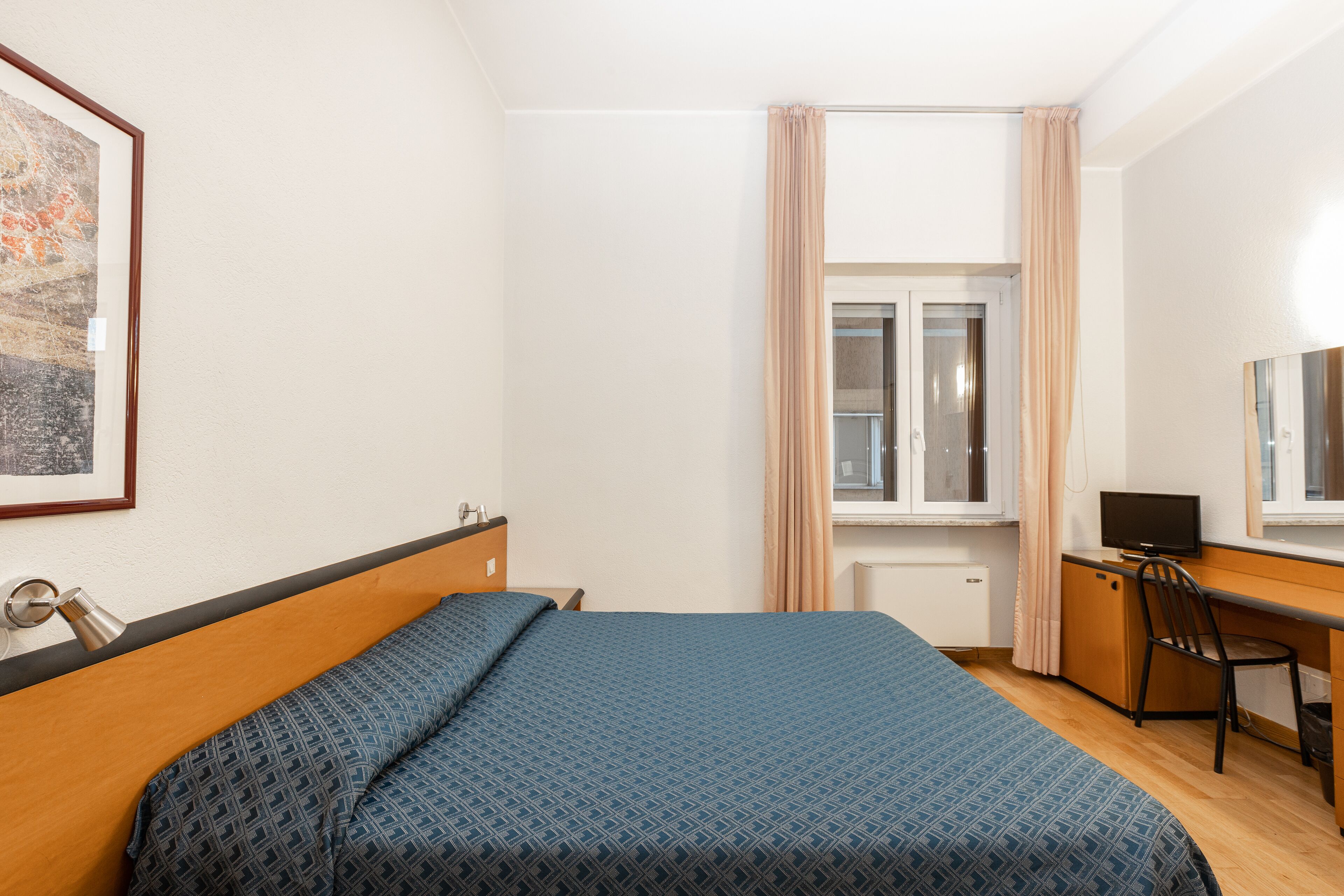 minibar, in-room safe, desk, soundproofing