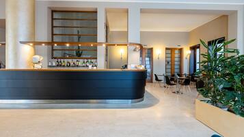 Bar (in der Unterkunft)