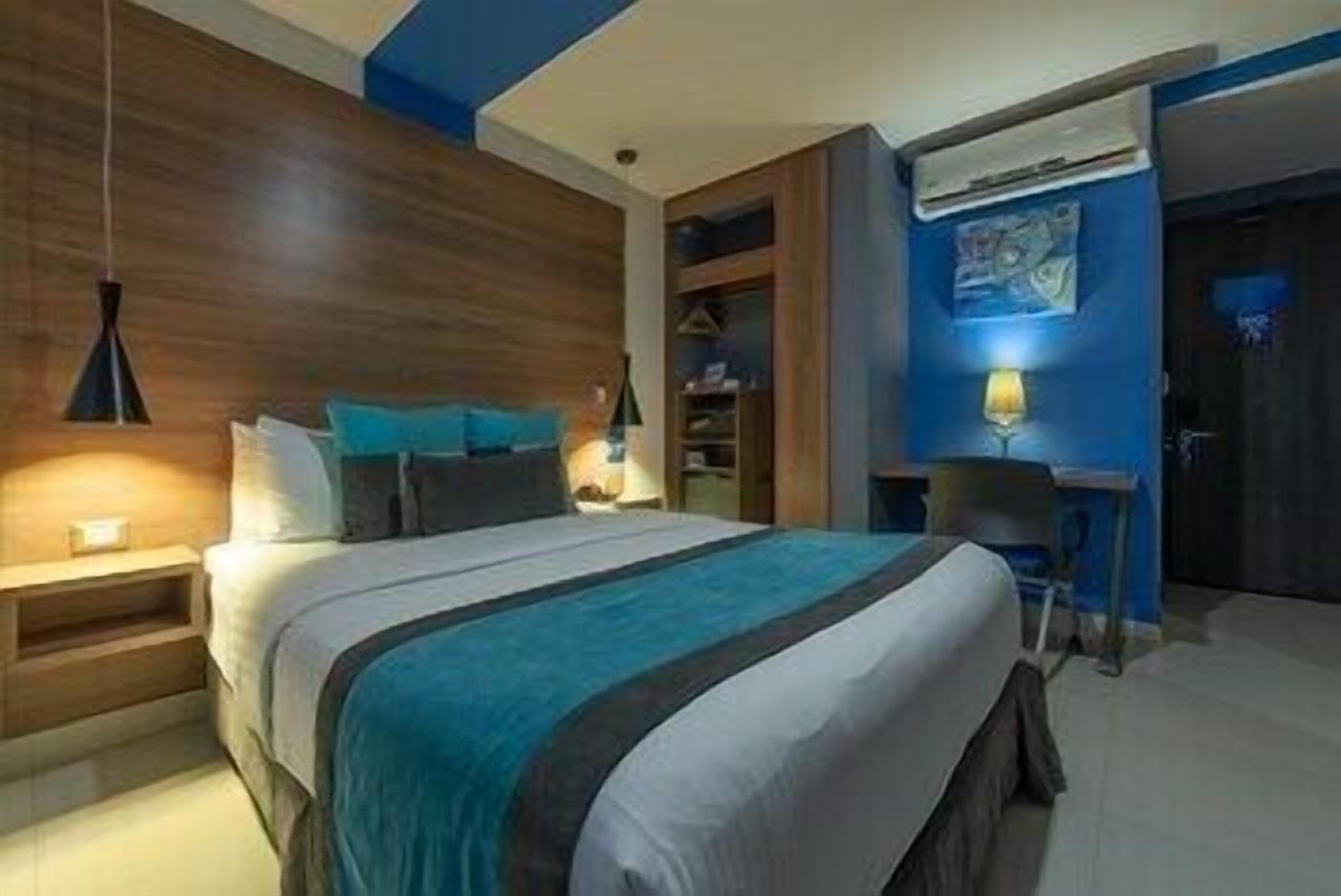 In-room safe, blackout drapes, soundproofing, free WiFi