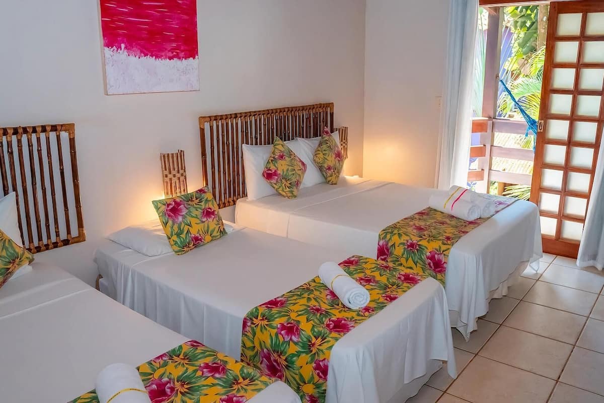 Minibar, iron/ironing board, free WiFi, bed sheets