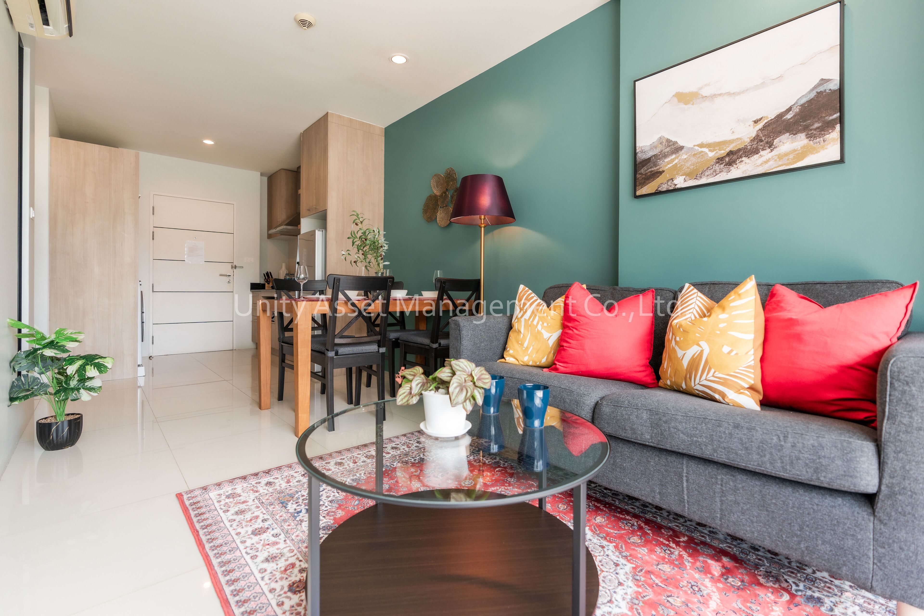 One Bedroom  | 起居区 | 平板电视