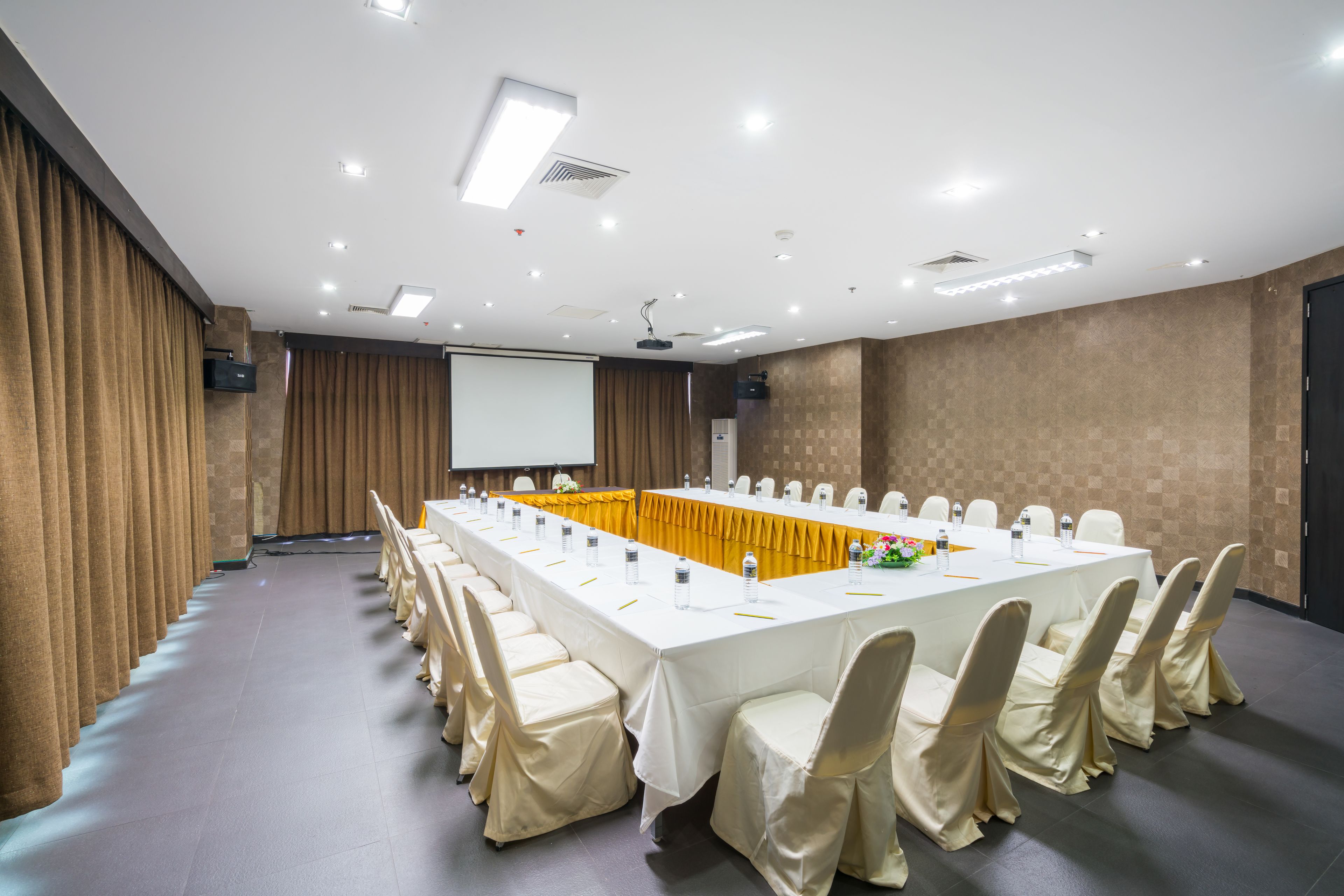 Photo - Brighton Hotel Bangkok