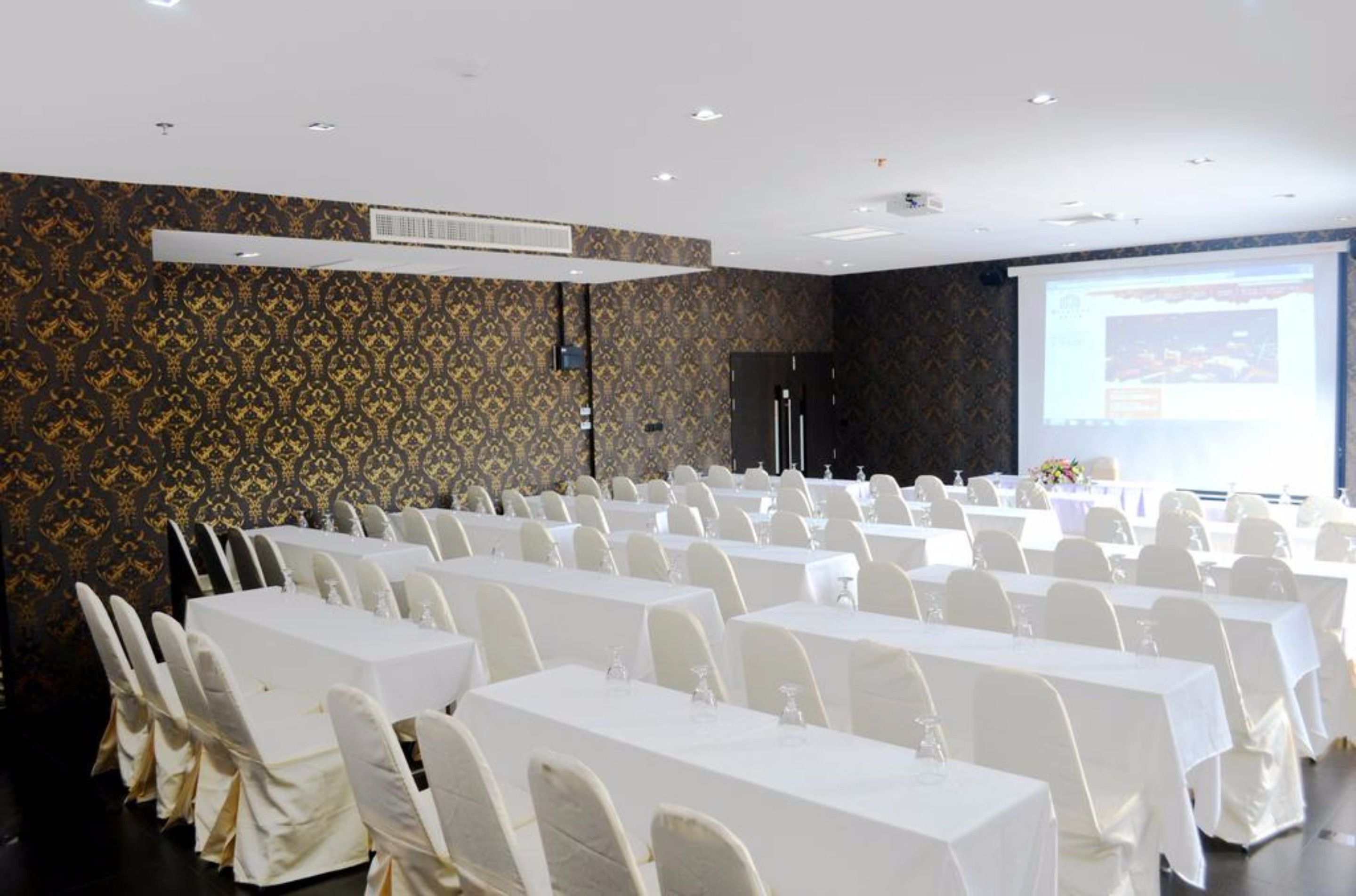 Photo - Brighton Hotel Bangkok