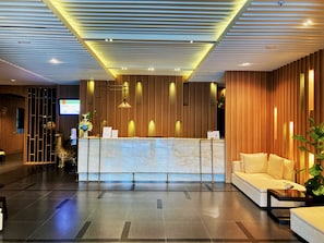 Reception - Brighton Hotel Bangkok (Bangkok)