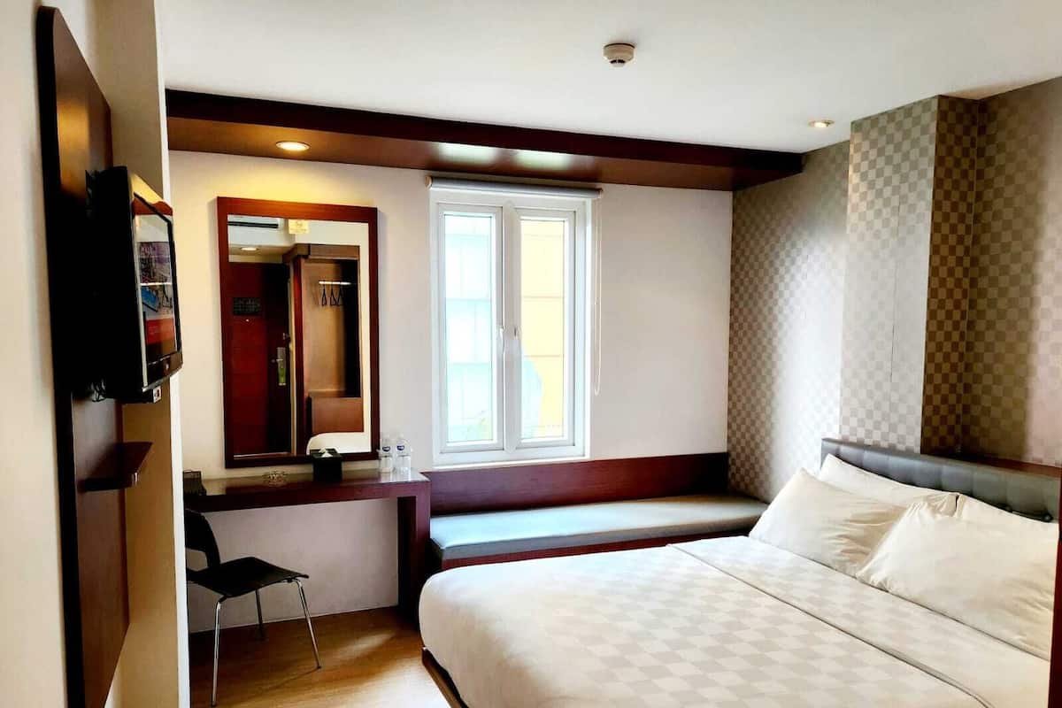 Deluxe-Zimmer | Hochwertige Bettwaren, Daunenbettdecken, Pillowtop-Betten, Zimmersafe