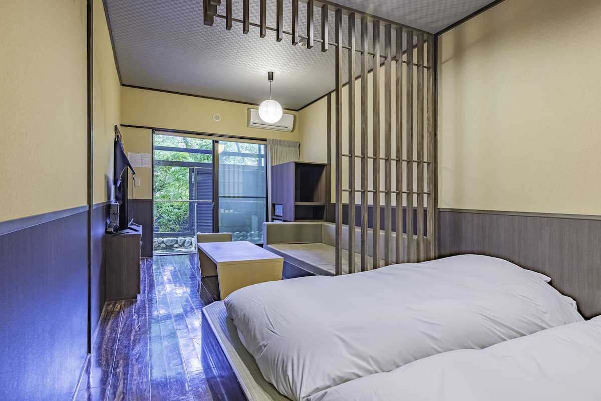 1 bedroom, in-room safe, free wifi, bed sheets