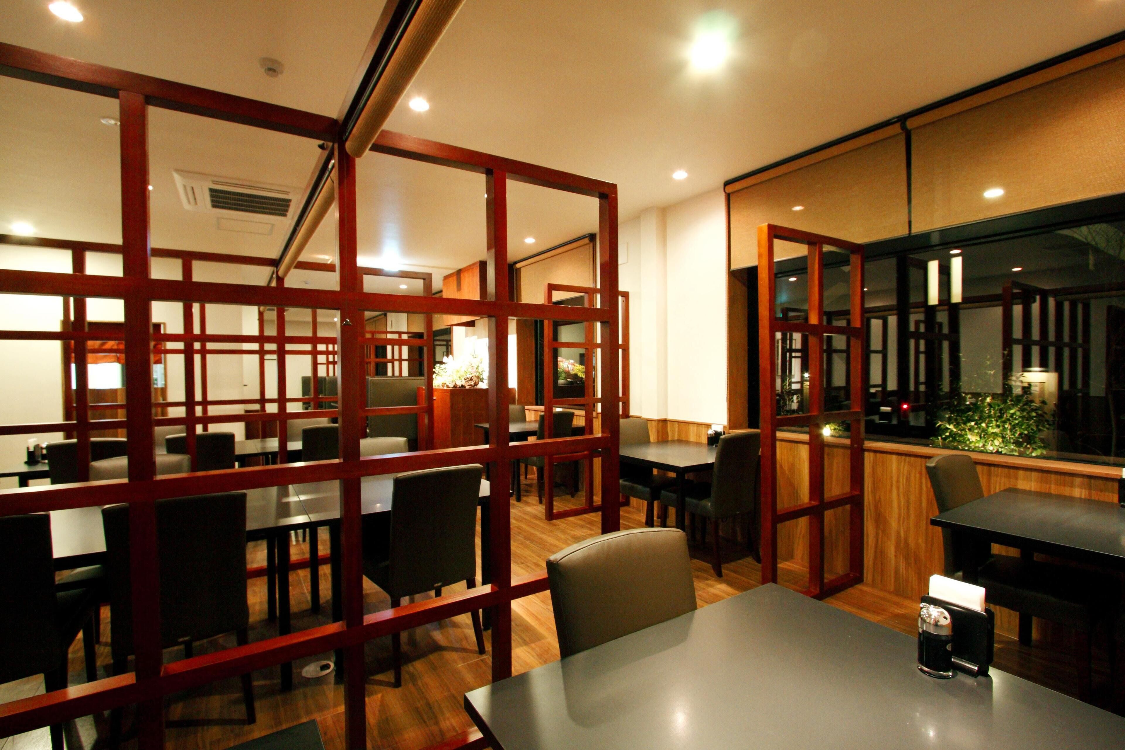 breakfast and dinner served