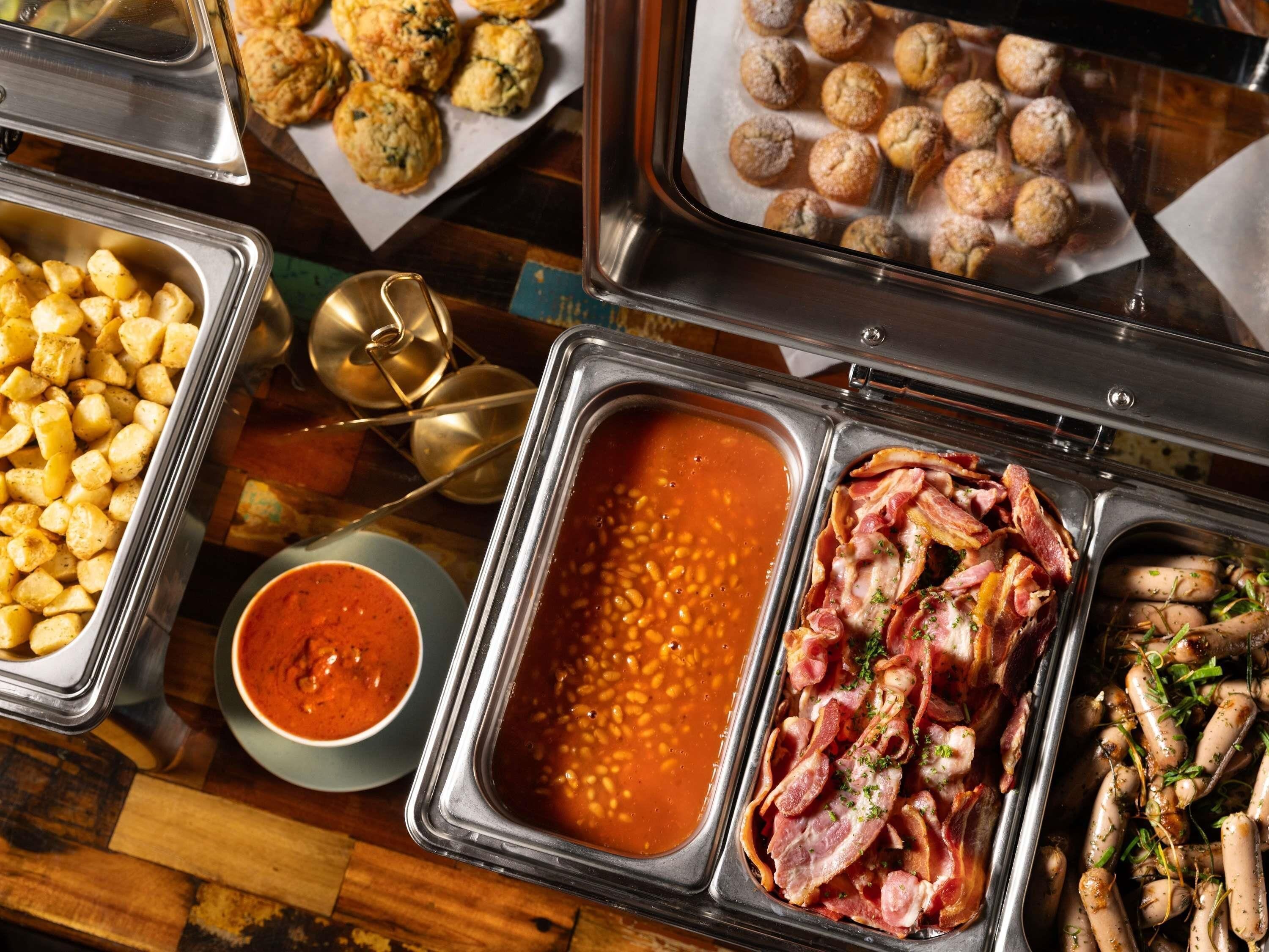 Desayuno buffet todos los días (con cargo) 
