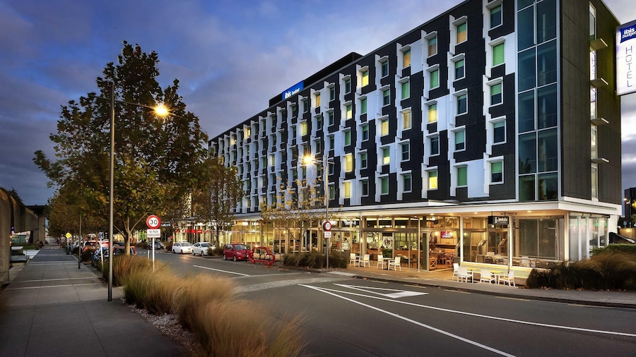 奧克蘭機場宜必思經濟型酒店