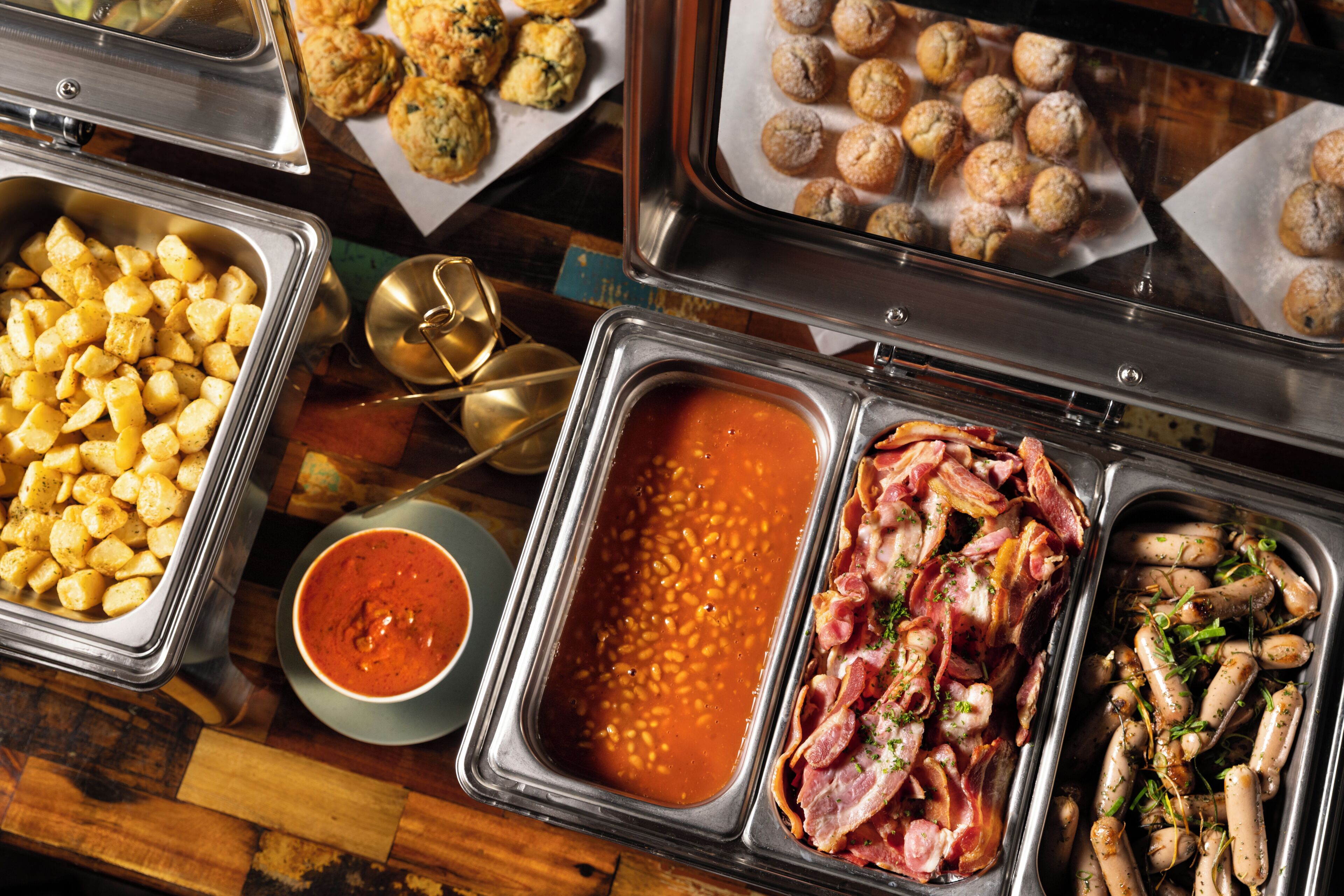 Daily buffet breakfast for a fee