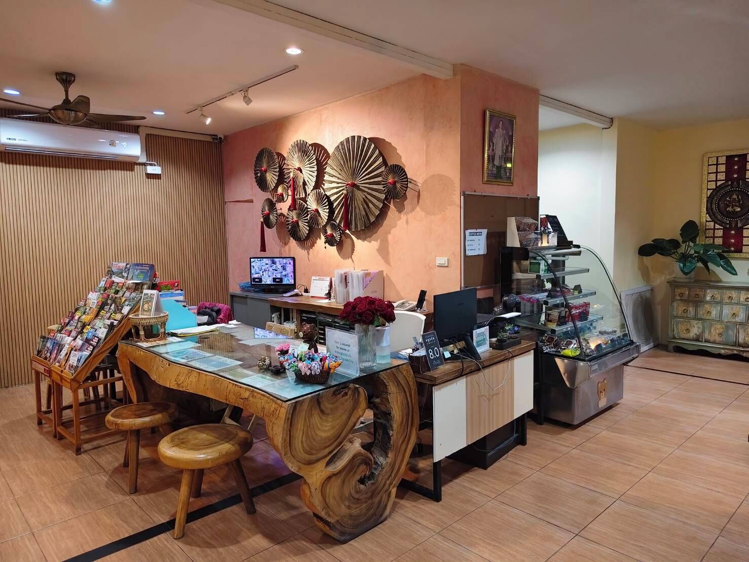Photo - Chiang Mai Waroros Boutique Hotel