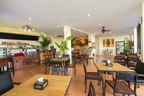 Frühstück (150 THB pro Person)