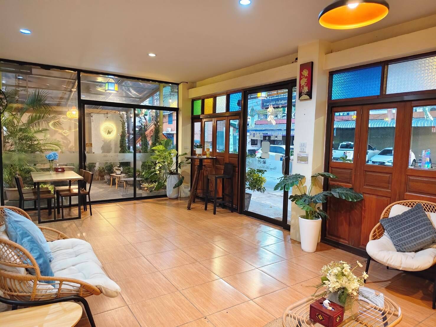 Photo - Chiang Mai Waroros Boutique Hotel