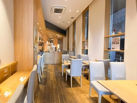 APA Hotel Higashi Shinjuku Kabukicho - Image 13