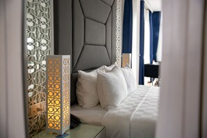 Premium bedding, minibar, in-room safe, free cots/infant beds - Silk Collection Hotel & Spa (Hanoi)