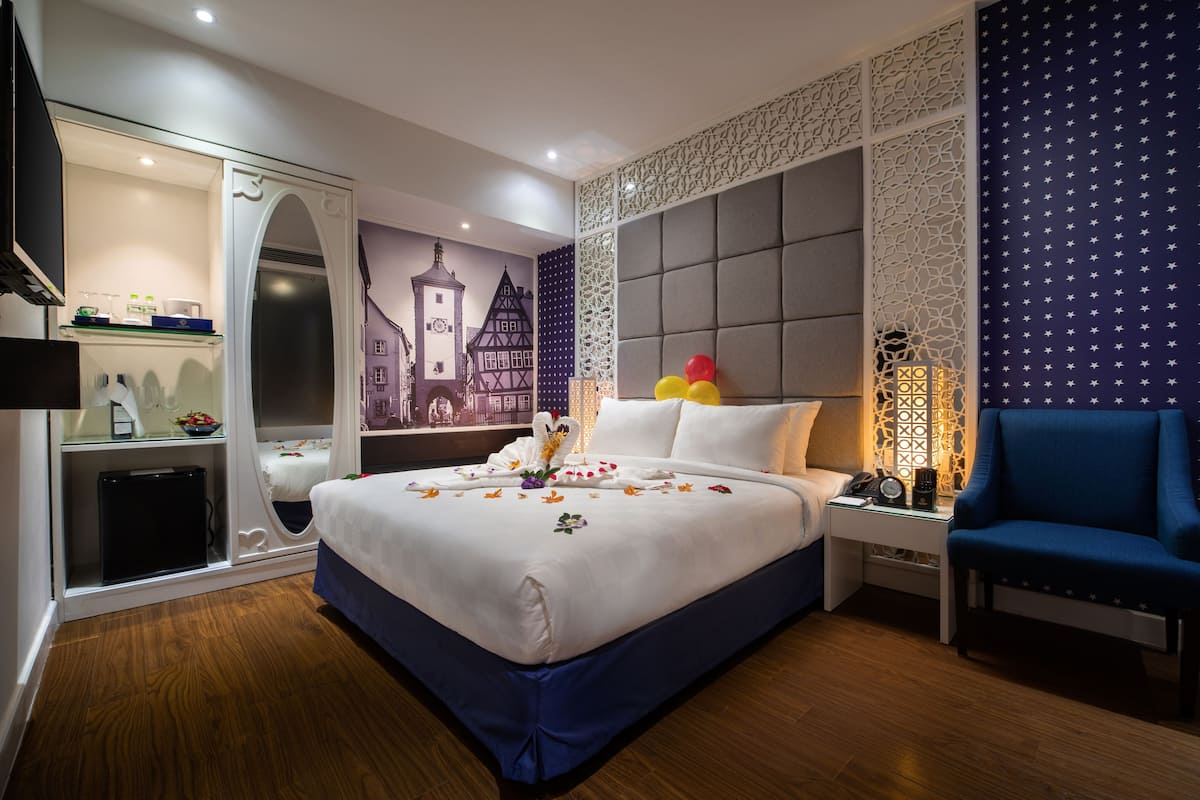 Roba de llit d'alta qualitat, minibar i caixa forta a l'habitació 