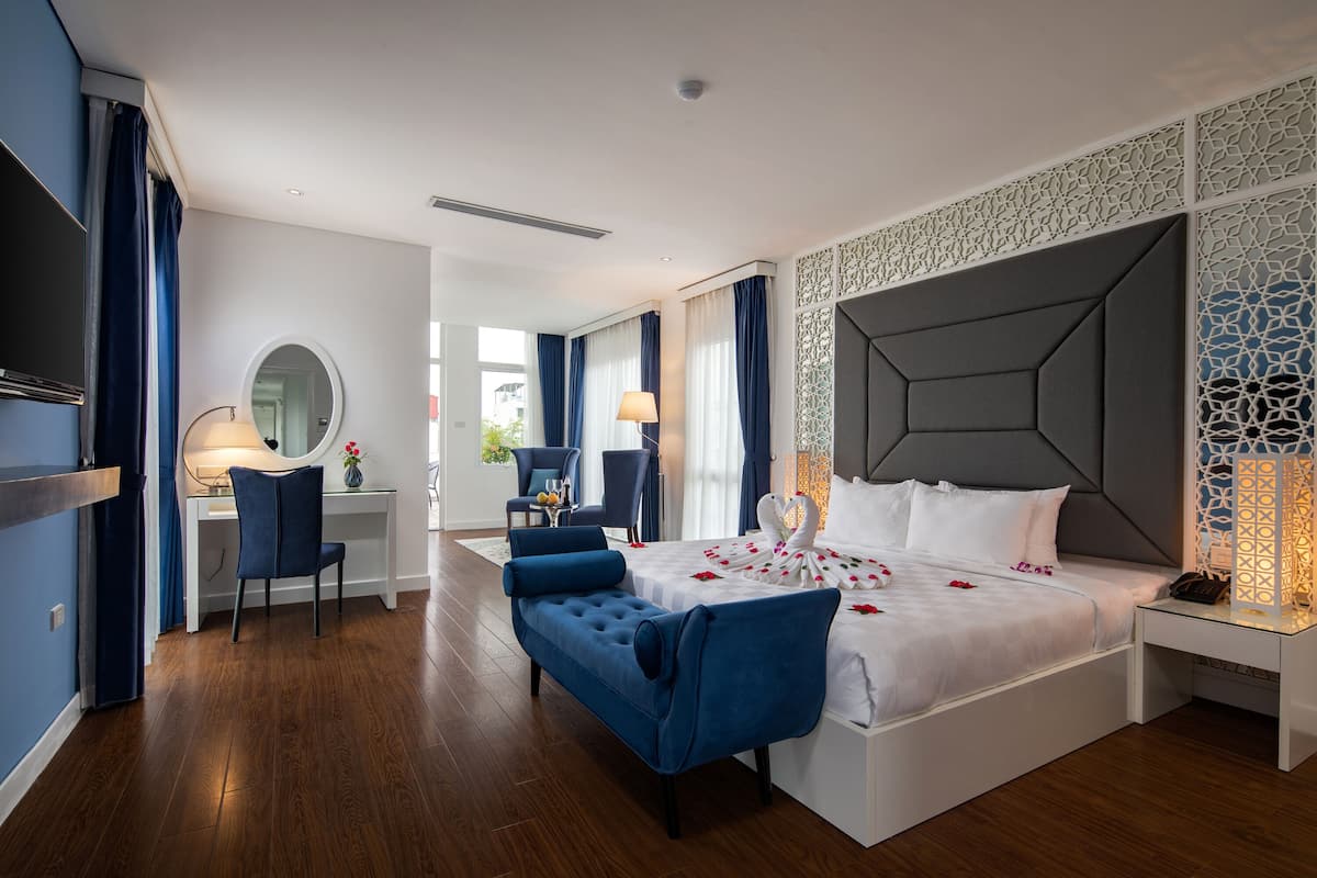 Roba de llit d'alta qualitat, minibar i caixa forta a l'habitació 