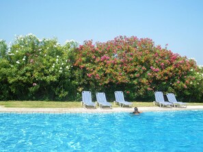 Seasonal outdoor pool, open 8:00 AM to 7:00 PM, pool umbrellas - Villa Rita Apartments (Platanias)