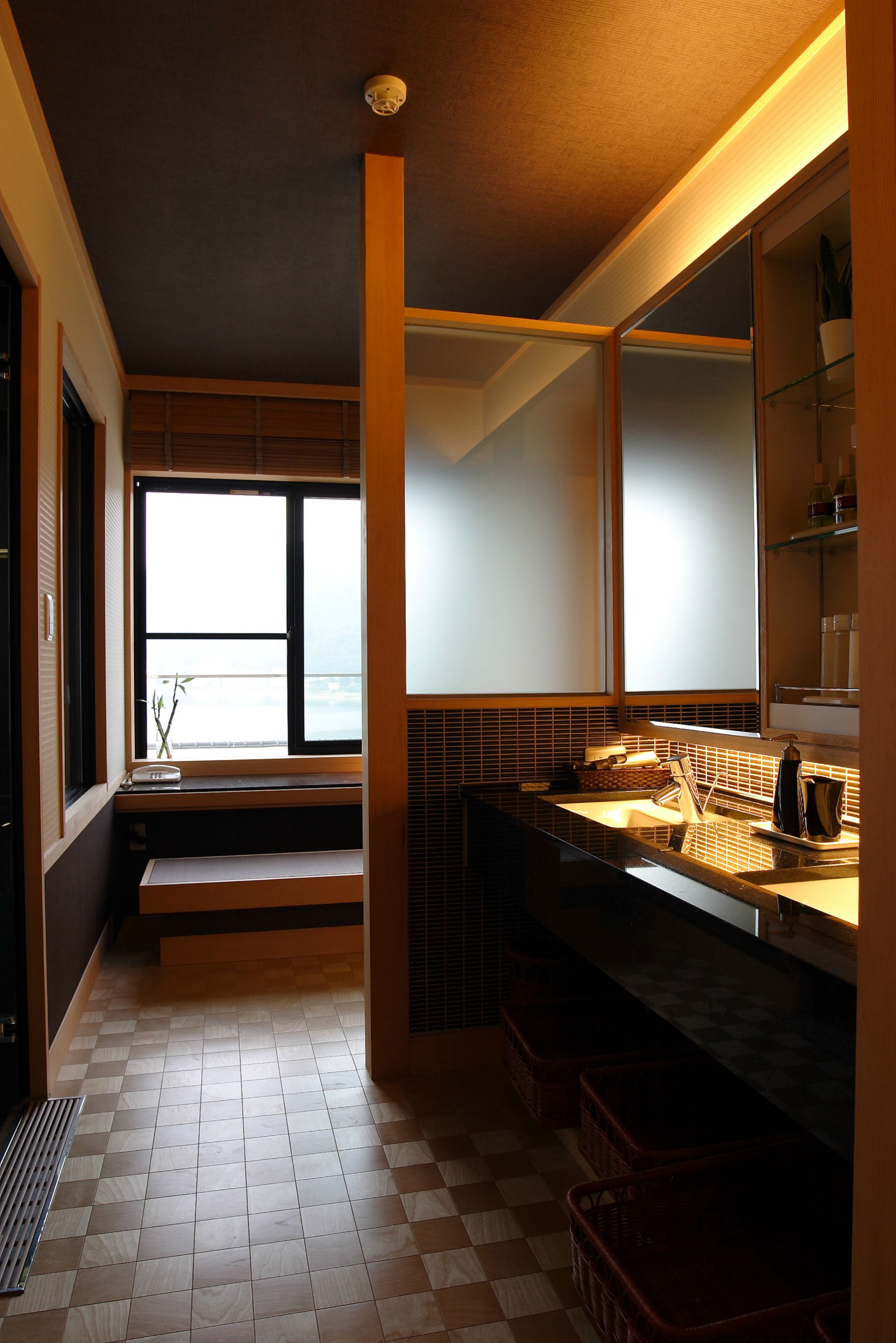 modern japanese style room with open-air bath, lake view -rin- | 1 bedroom, in-room safe, desk, blackout curtains