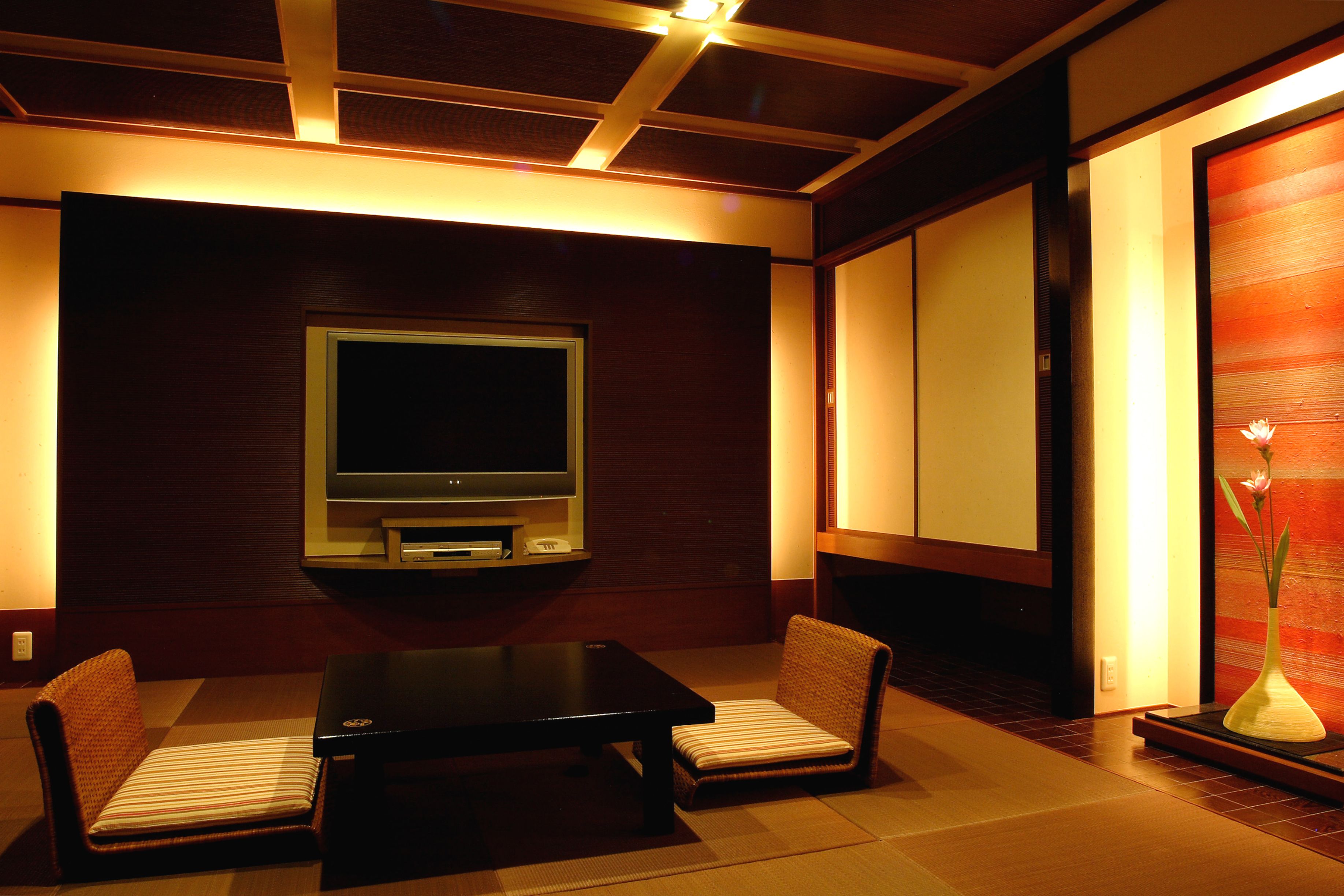 modern japanese style room with open-air bath, lake view –kohaku- | 1 bedroom, in-room safe, desk, blackout curtains
