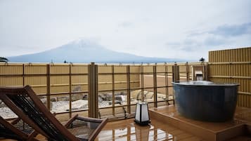 Japanese-Style Room with Open Air Bath, Mountain View 60meter (Type J) | Balcony