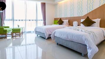 Superior Room | In-room safe, laptop workspace, blackout curtains, rollaway beds