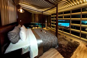 Minibar con artículos gratuitos y sistema de insonorización 