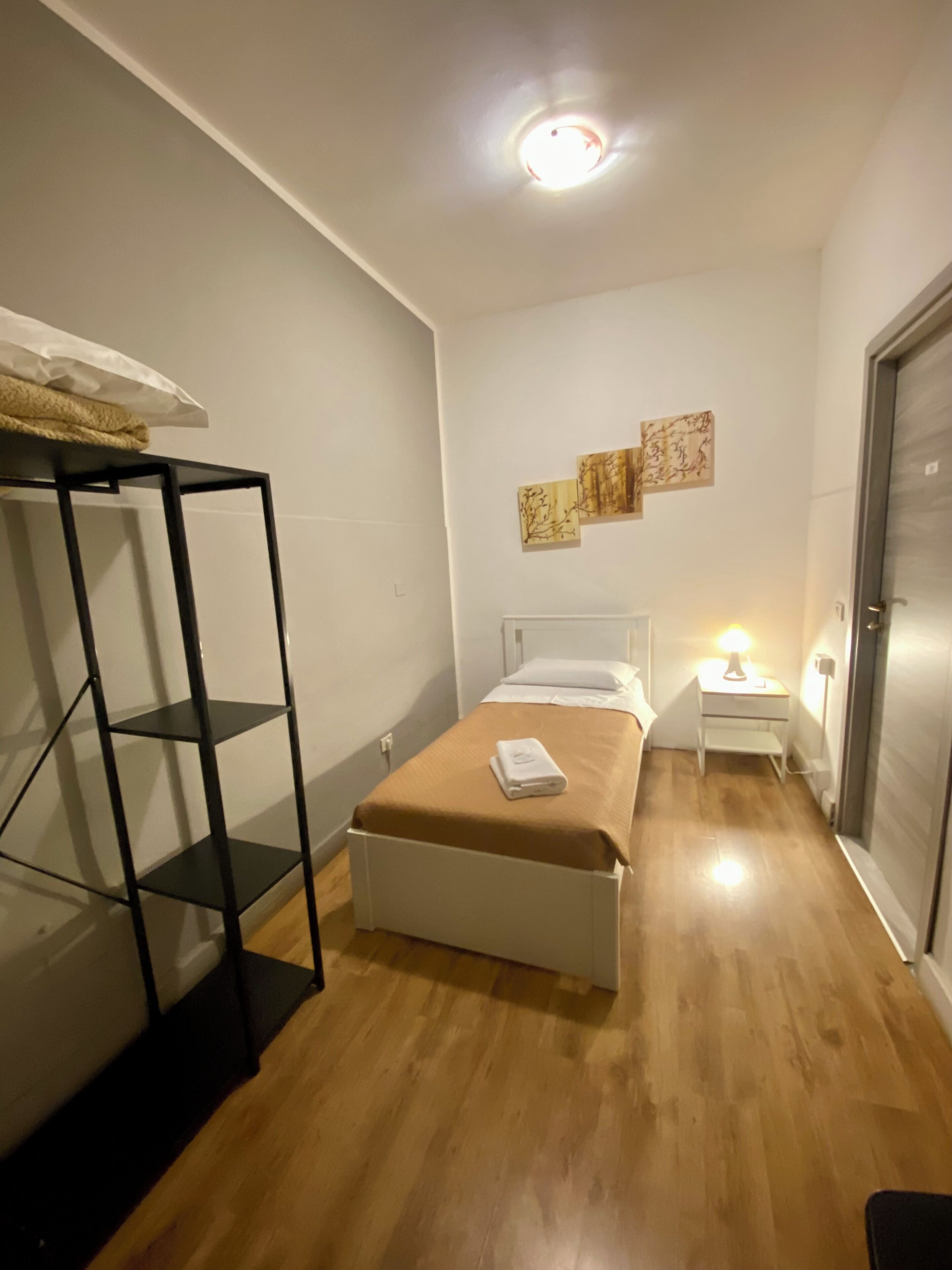 Single Room, External Shared Bathroom | Frette Italian sheets, premium bedding, in-room safe, desk