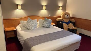 Chambre Double Supérieure | Bureau, Wi-Fi gratuit, draps fournis