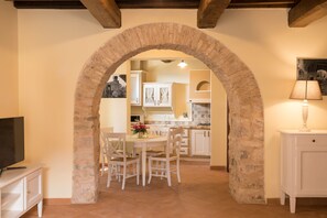 Apartment, Multiple Beds (3 pax) | Premium bedding, in-room safe, free WiFi, bed sheets - BORGO DI GALLANO (Valtopina)