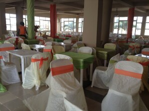 Tägliches inbegriffenes Frühstück