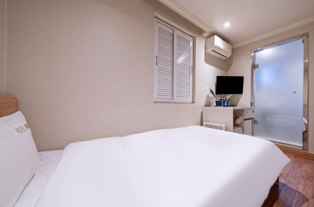 standard twin room | soundproofing, free wifi