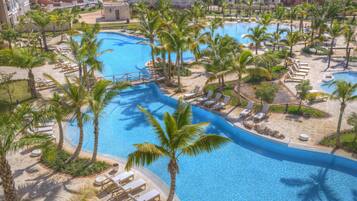 Outdoor pool, pool umbrellas, pool loungers