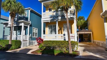 2 bedrooms, hypo-allergenic bedding, individually decorated