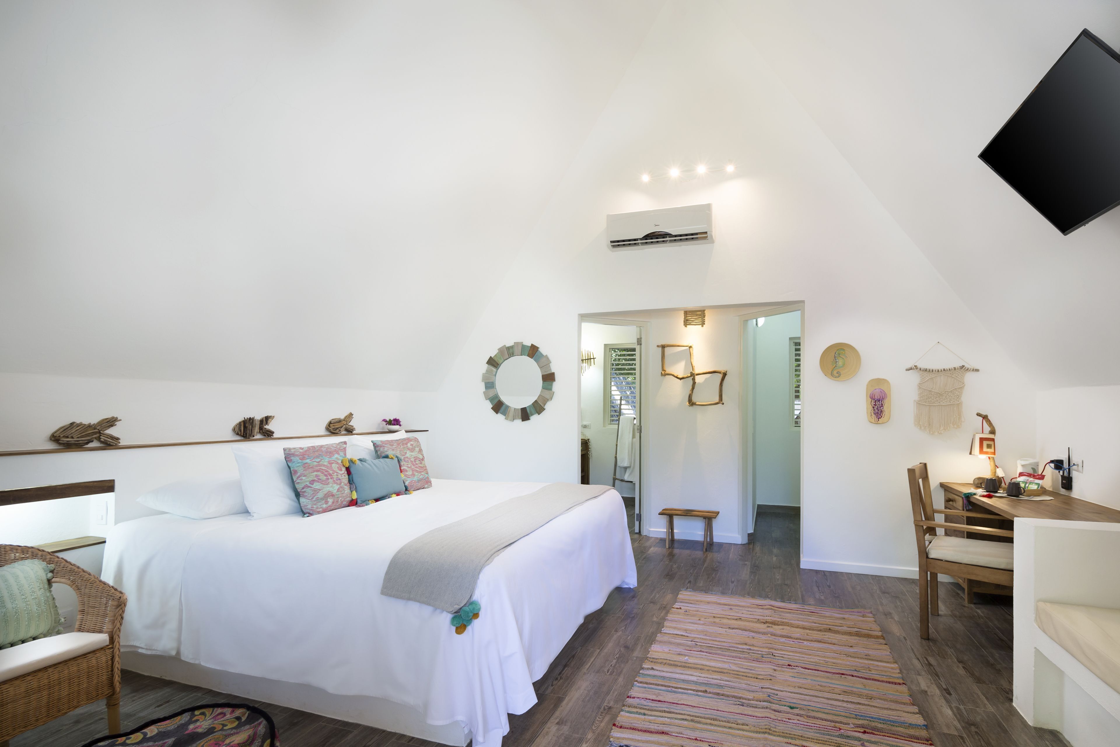 Premium bedding, minibar, in-room safe, individually decorated