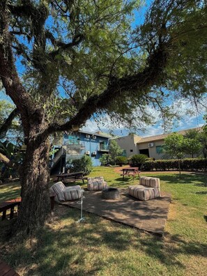 Outdoor dining - Lucca Hotel Pousada (Bonito)