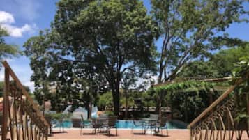 Piscina externa