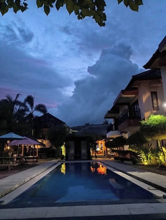 ์ผ์ธ ์์์ฅ