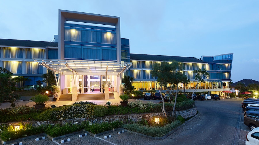 Emersia Hotel & Resort