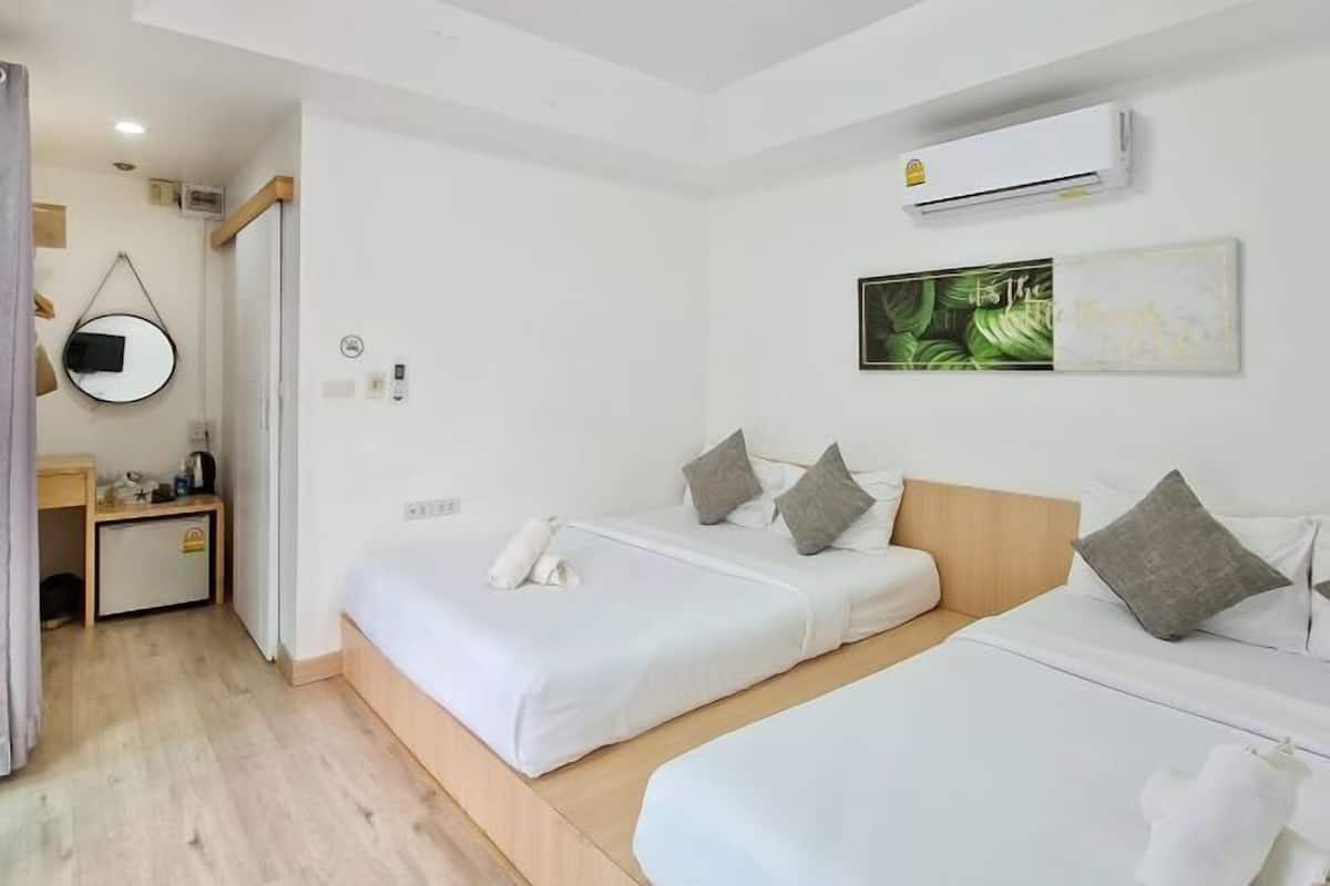 Minibar, in-room safe, blackout drapes, soundproofing