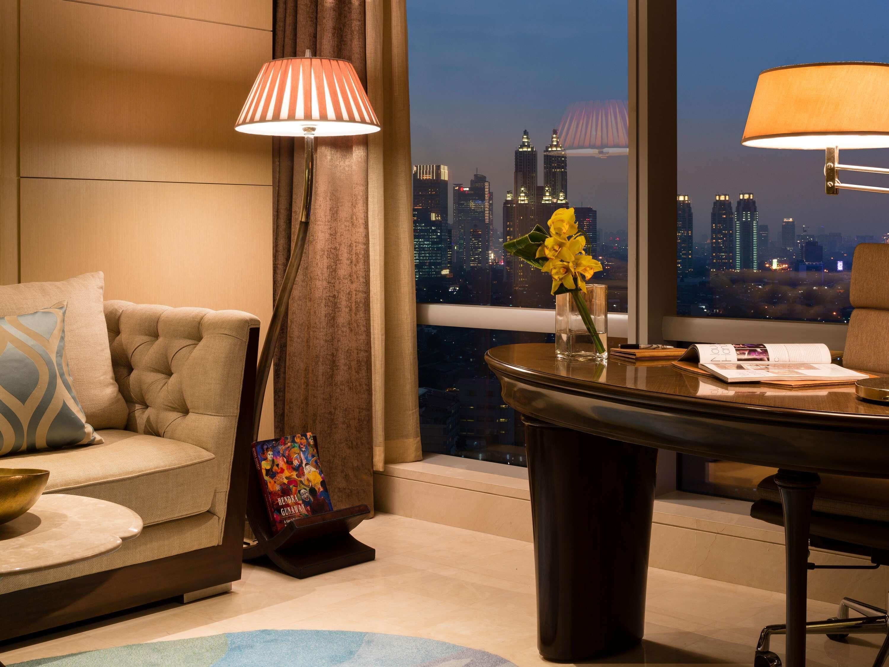 1 bedroom, Egyptian cotton sheets, premium bedding, minibar