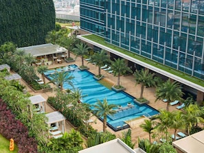 2 bars/lounges, poolside bar - Raffles Jakarta (Jakarta)