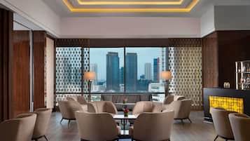 Breakfast, lunch, dinner served; international cuisine