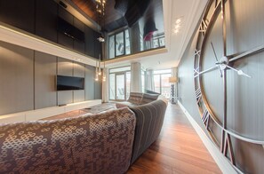 42-inch LCD TV with cable channels, TV