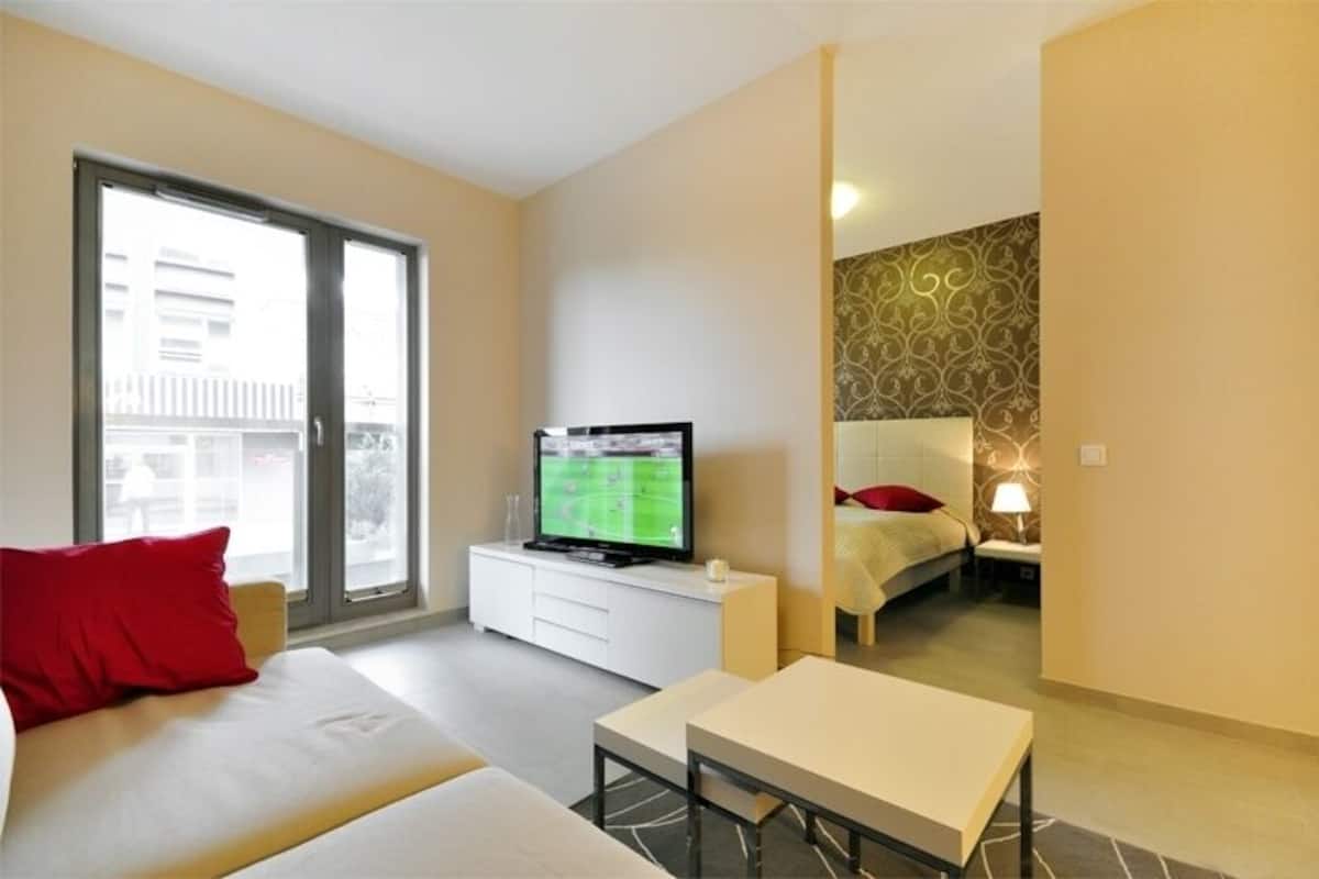 Studio (2 people) | Peralatan tempat tidur premium, dihias secara berasingan