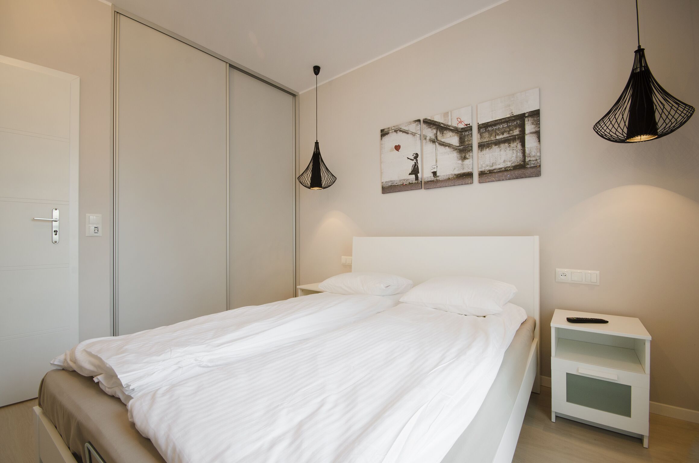 Apartamento, 1 quarto (and sofa 4 adults) | Roupas de cama premium, individualmente decorados