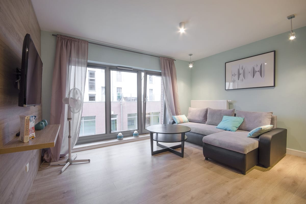 Apartment, 1 Bedroom (and sofa 4 adults) | Peralatan tempat tidur premium, dihias secara berasingan